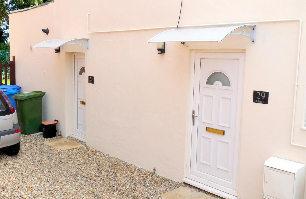Bassett Flat With 2 Bedrooms And Superfast Wi-Fi Sittingbourne Zewnętrze zdjęcie
